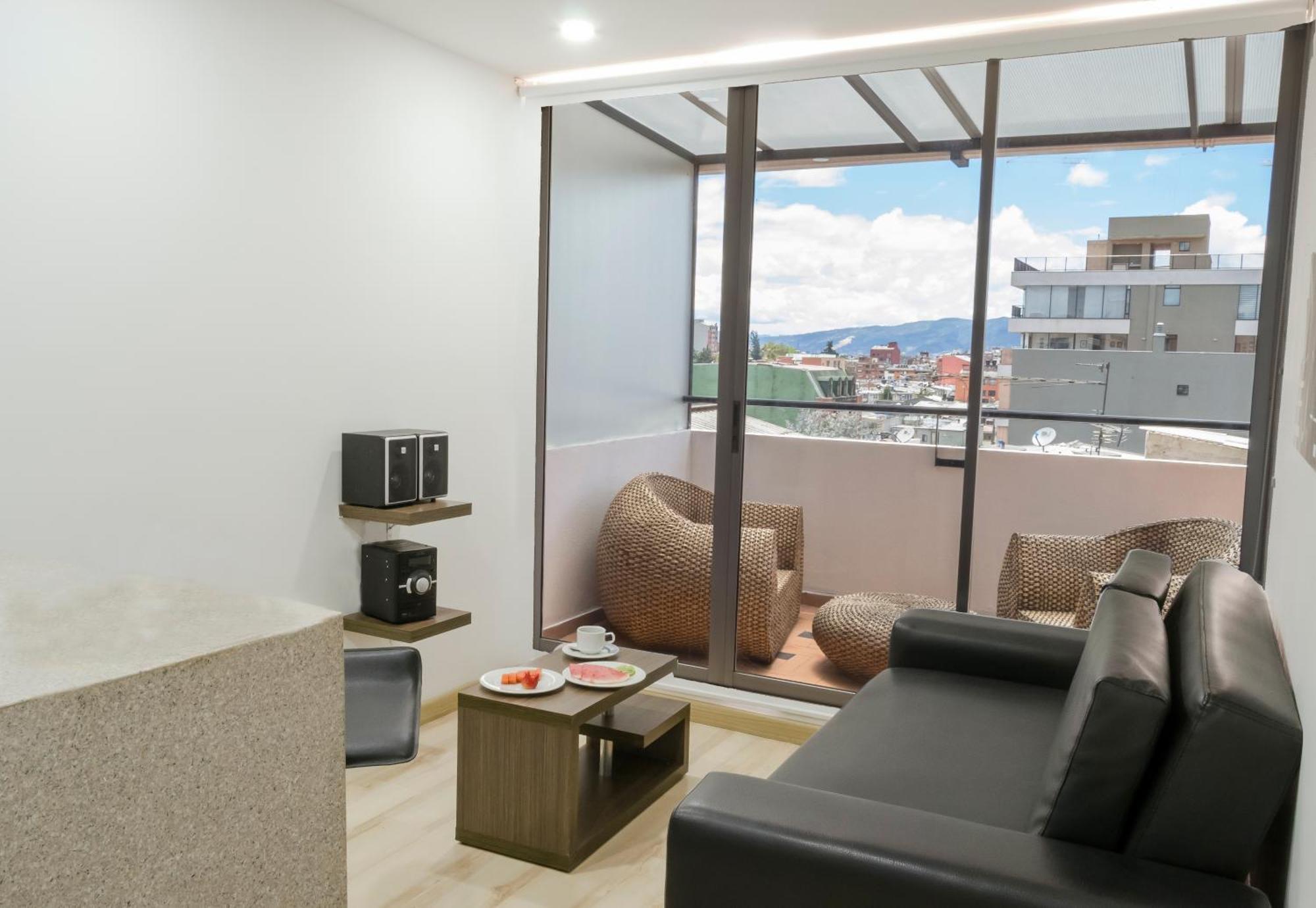 Hotel Apartamentos Regency La Feria Bogotá Exteriör bild
