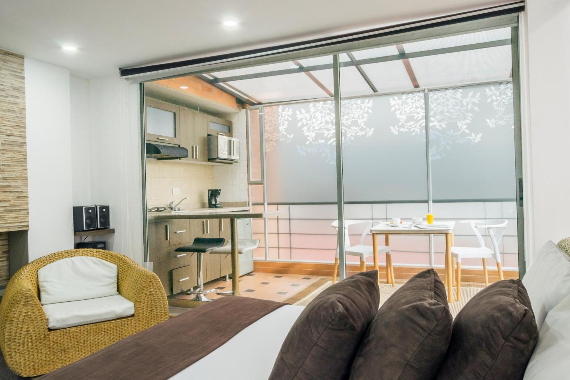 Hotel Apartamentos Regency La Feria Bogotá Exteriör bild