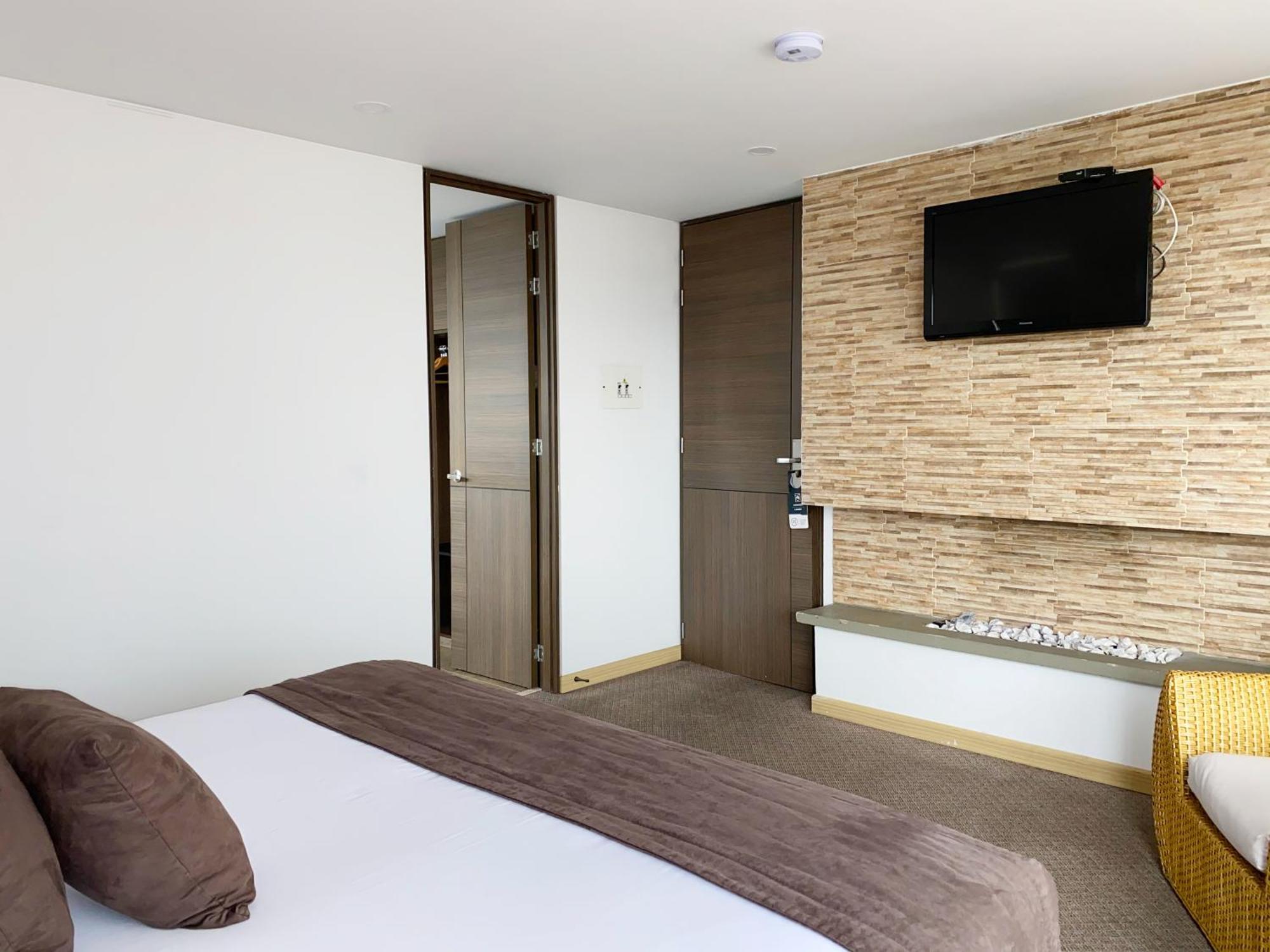 Hotel Apartamentos Regency La Feria Bogotá Exteriör bild