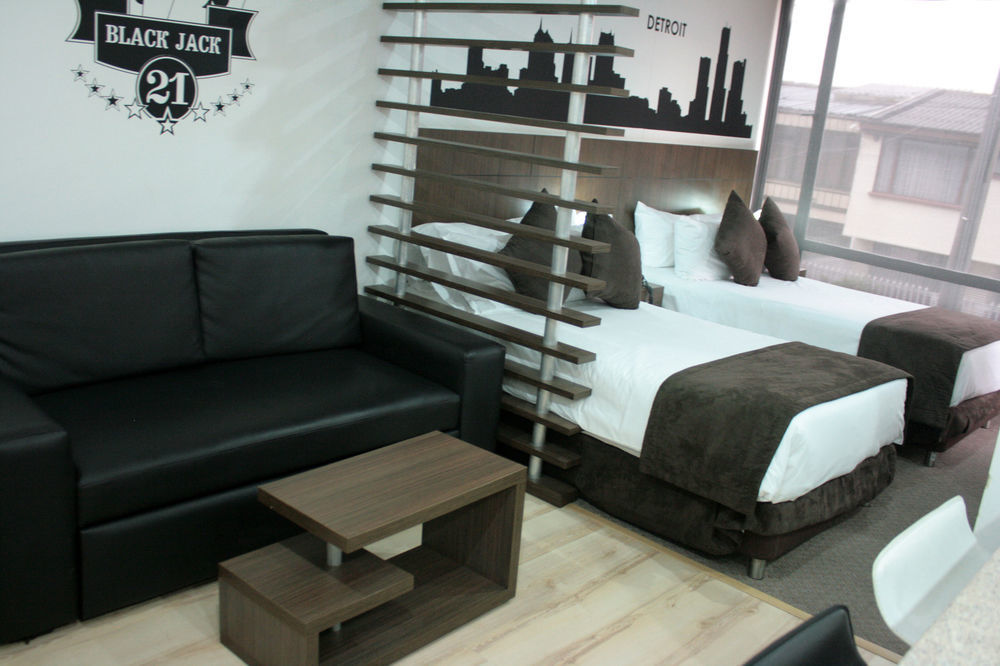 Hotel Apartamentos Regency La Feria Bogotá Exteriör bild